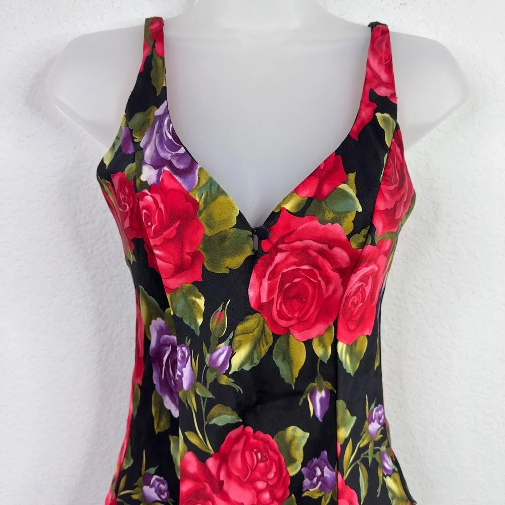Victoria's Secret Bodysuit P Black Silk‎ VTG Floral Rose Romantic Coquette Teddy
